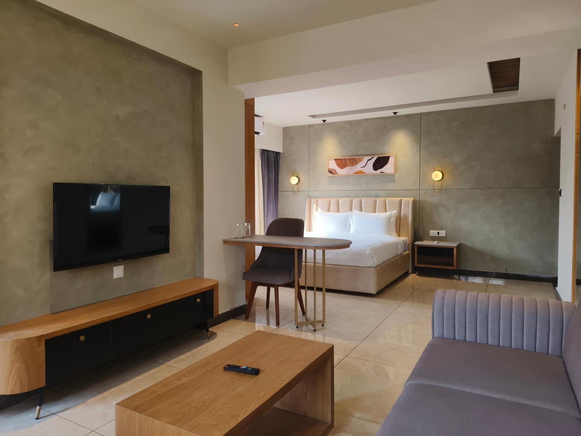 Olive Hotel Le Opera By Embassy Group バンガロール エクステリア 写真
