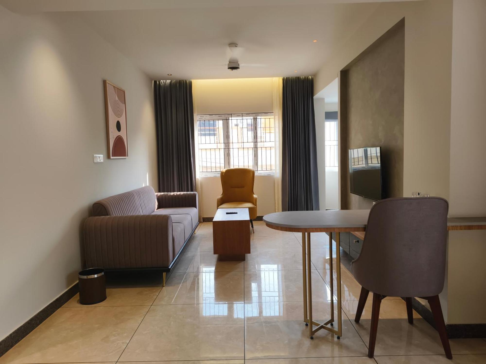 Olive Hotel Le Opera By Embassy Group バンガロール エクステリア 写真