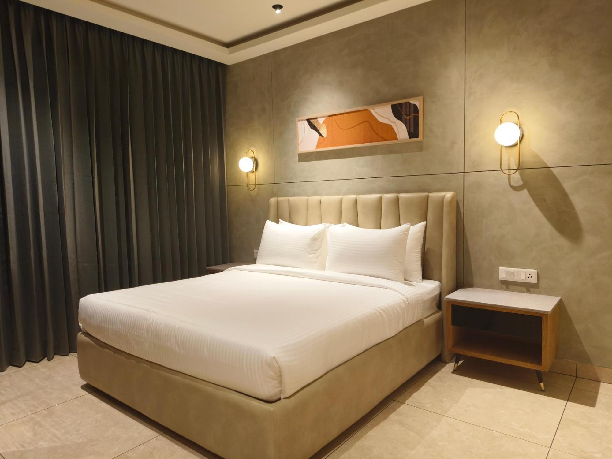 Olive Hotel Le Opera By Embassy Group バンガロール エクステリア 写真
